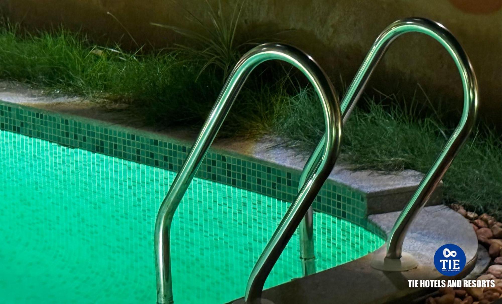 Eden Beach Resort - Tie Hotels & Resorts Puduccseri Kültér fotó